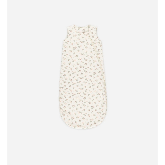 Quincy Mae Bamboo Sleep Bag. Strawberries. Size 0-6 months. New.Make naps and - Picture 6 of 6